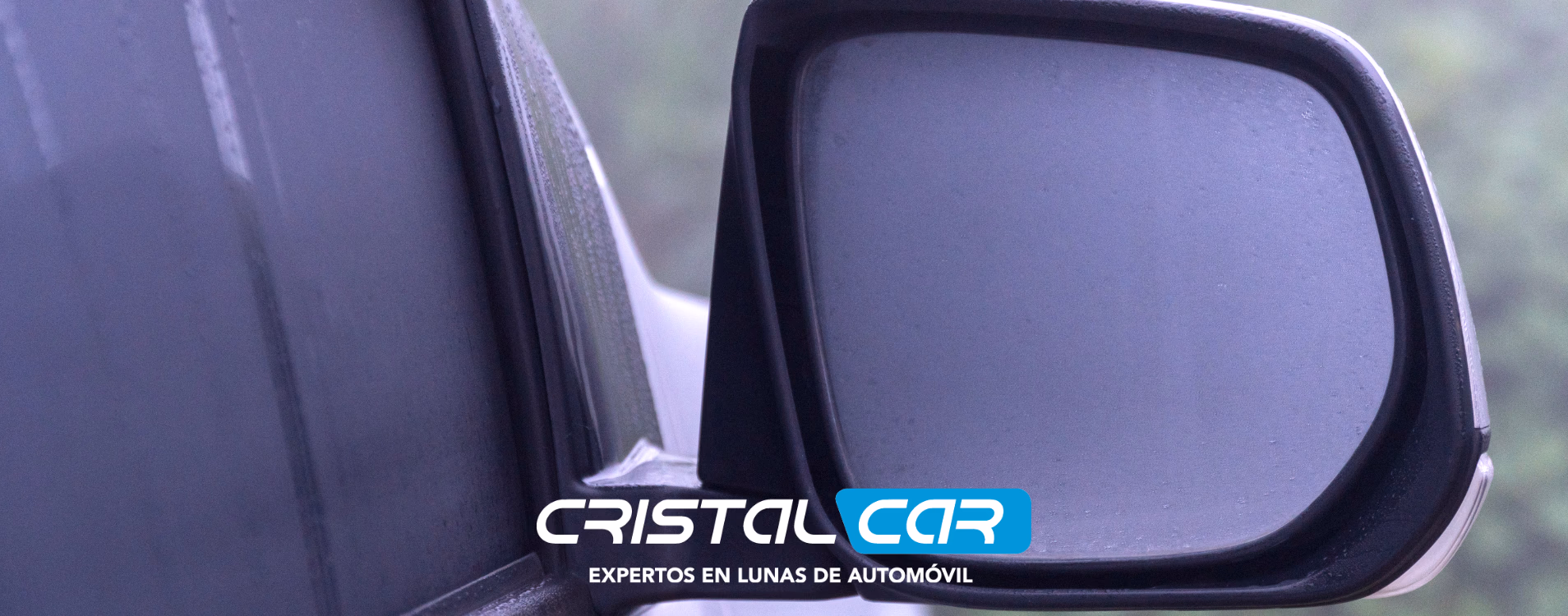Cómo quitar el vaho del coche rápido y por qué se empañan los cristales en invierno