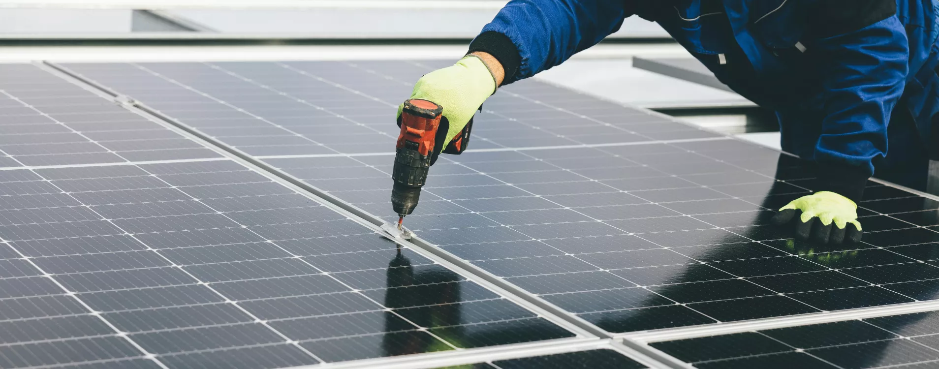 Mantenimiento de placas solares - Cristalcar Solar Mantenimiento de placas solares: por qué es clave para ahorrar